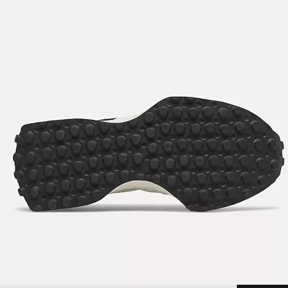 NWT’S NEW BALANCE 327 SILVER BIRCH & BLACK!TODDLER SIZE 12!